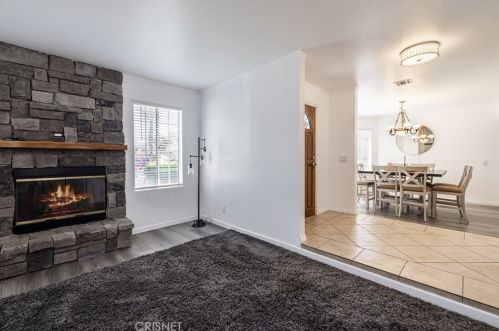 2331 Welcome Ct, Simi Valley, CA 93063-3700
