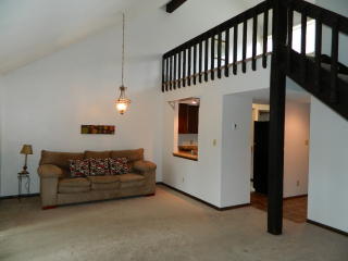 38 Colony West Dr, Champaign IL  61820-7501 exterior