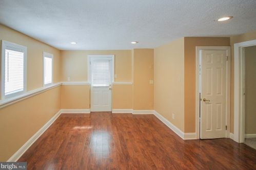 2626 Finlaw Ave, Camden NJ 08109-3116 exterior