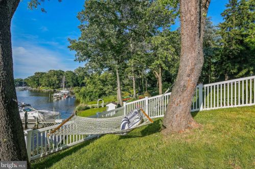 728 Oak Grv Cir, Severna Park MD 21146-4219 exterior