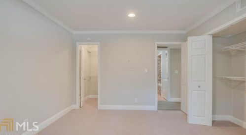 2 Finch Dr, Atlanta GA  30315-6502 exterior