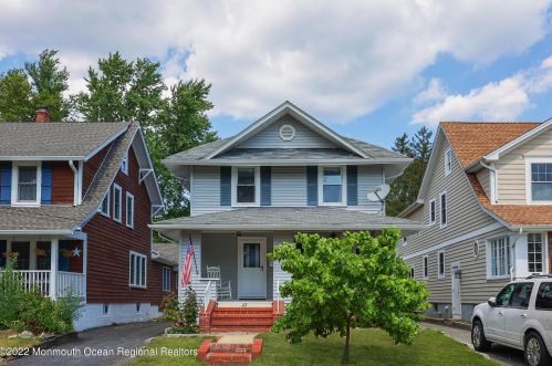 43 Elm Pl, Tinton Falls, NJ 07701