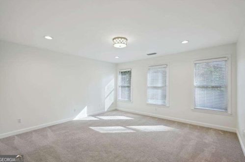 1185 Empire Ave, Atlanta GA  30329-0017 exterior