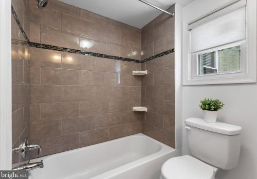 1914 12 St, Philadelphia PA 19148-2210 exterior