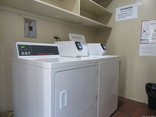 1909 Ala Wai Blvd, Honolulu HI  96815-1817 exterior