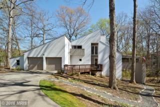 11104 Wedge Dr, Herndon, VA 20190-4831