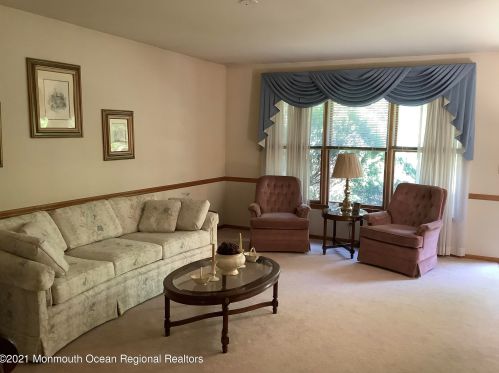 210 Clinton Ave, Tinton Falls, NJ 07724-1734