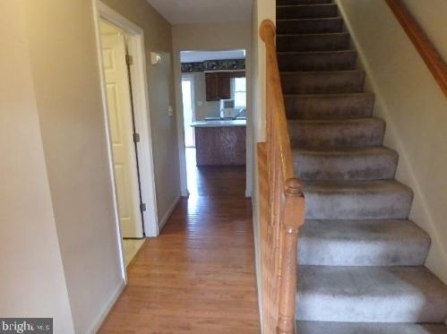 10705 Hershey Dr, Williamsport, MD 21795-1435