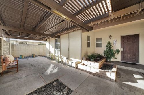 8651 Joyzelle Ave, Garden Grove, CA 92841-1547
