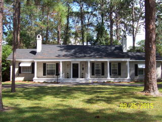 1500 Cherokee Dr, Waycross, GA 31501-5117