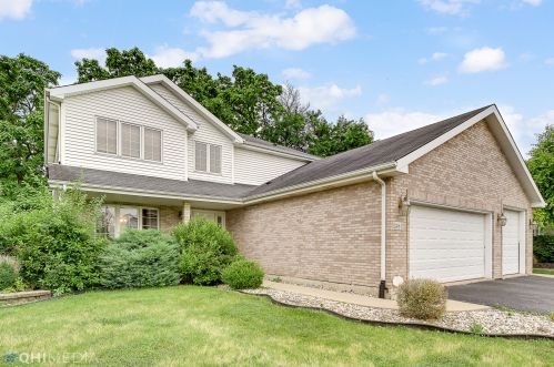 24517 Independence Blvd, Crete, IL 60417-2059