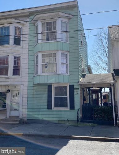 32 2nd St, Harrisburg, PA 17101-1603