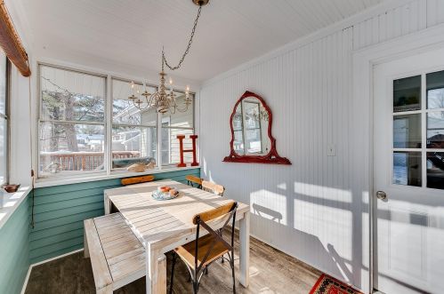 92 Dahlia St, Saint Paul MN 55115-1609 exterior