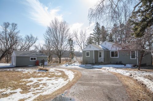 9525 Park Dr, Carlos, MN 56319-8199