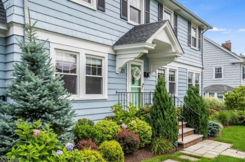 21 Warfield St, Montclair, NJ 07043-1107