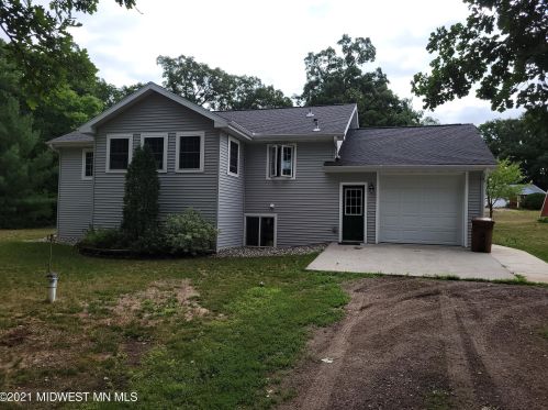 208 Hilltop Rd, Ottertail, MN 56571-7150