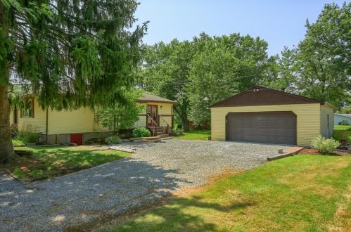 1414 Route 989, Rochester, PA 15074-2744