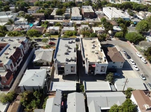 425 Lomita Ave, Glendale CA  91205-1617 exterior