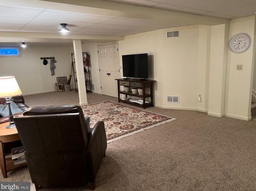 103 Sutherland Rd, Lancaster PA  17603-9020 exterior