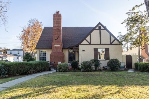 10822 Monte Vista Dr, Whittier, CA 90601-2554
