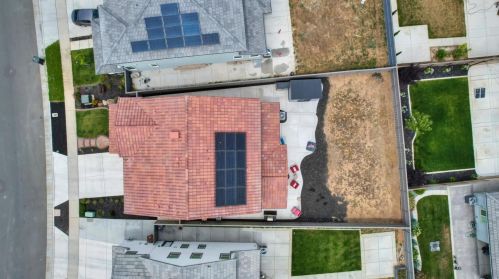 10037 Carinata Dr, Elk Grove, CA 95757
