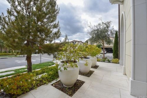 64 Interlude, Irvine CA  92620-3694 exterior