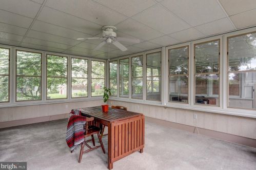 1651 Sunset Ave, Lancaster PA  17601-4355 exterior