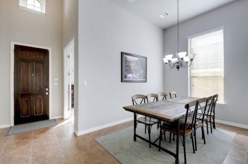 829 Catalina Ln, Austin TX  78737-4715 exterior