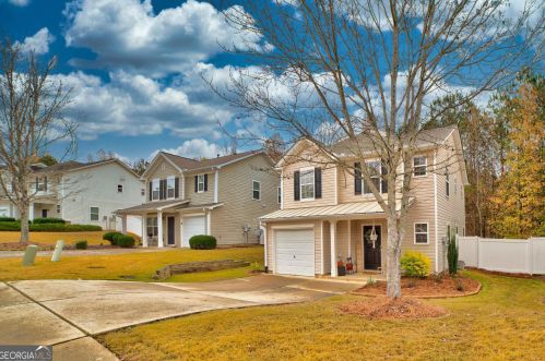 137 Nacoochee Dr, Holly Springs, GA 30114-3146