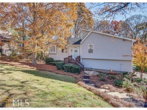 166 Putnam Ferry Rd, Holly Springs, GA 30189-1512