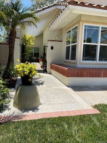 36 Sunlight, Irvine CA  92603-3724 exterior