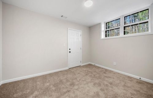3740 High Pt Ln, Atlanta GA  30331-7906 exterior