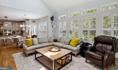 410 Old County Rd, Severna Park MD 21146-4655 exterior