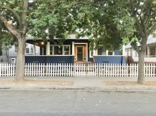 638 Oak St, Stockton, CA 95203-2305