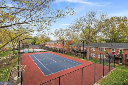 4603 28th Rd, Arlington VA  22206-1138 exterior