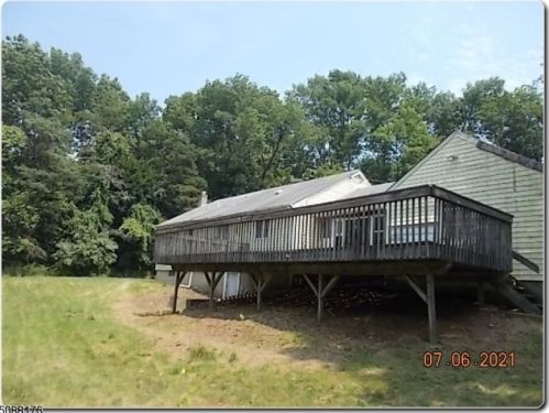 1 Church St, Great Meadows, NJ 07838-2326