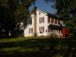 5495 Harmony Grove Rd, York, PA 17315-3021