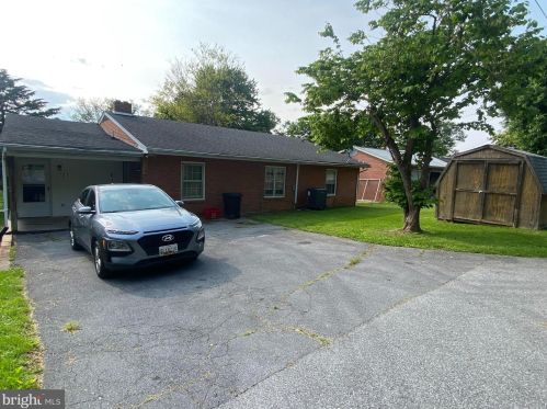 721 Morison St, Charles Town WV  25414-1436 exterior