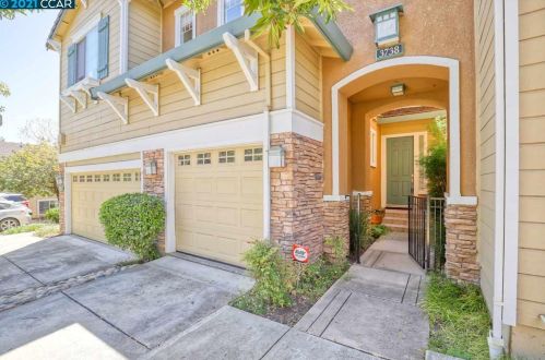 3738 Canyon Ct, Hayward, CA 94552-5434