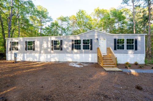 5228 Pear Tree Pl, Meggett, SC 29449-5734