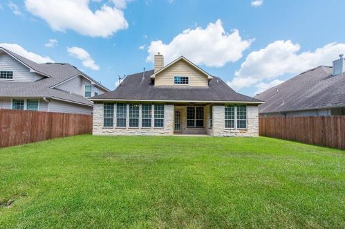 15462 Mansion Woodland Dr, Conroe, TX 77384-4588