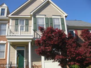 12502 Manchester Way, Woodbridge VA  22192-6300 exterior