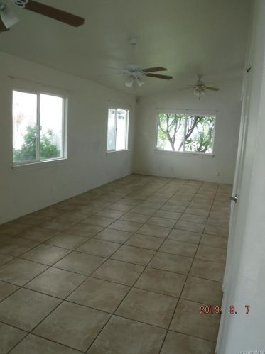 871082 Huamoa St, Nanakuli, HI 96792-3403