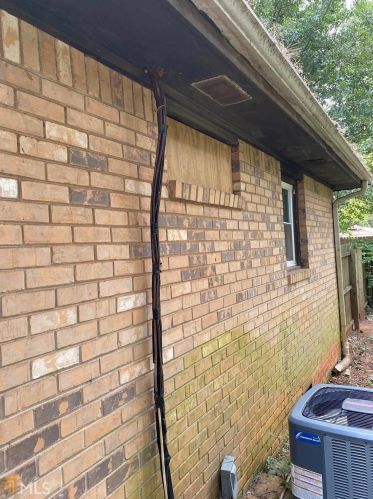 5303 Walker Ct, Mableton, GA 30126-2208