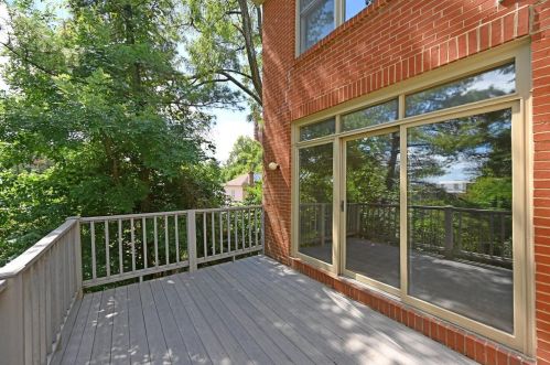 2102 Alpine Pl, Cincinnati OH  45211-3528 exterior
