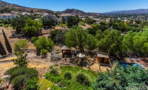 1319 Gonzales Rd, Simi Valley CA exterior