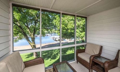 6807 Boudin St, Prior Lake, MN 55372-1431