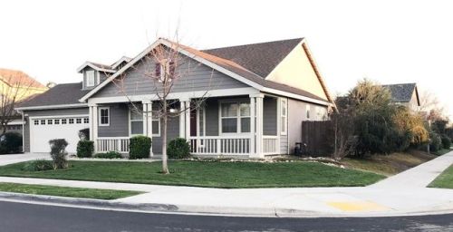 559 Sierra Ave, Navelencia, CA 93654-8846