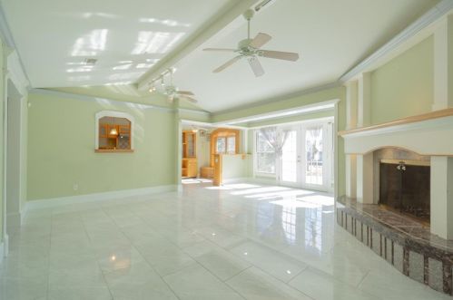 510 Mayfield Ave, Garland TX  75041-5041 exterior