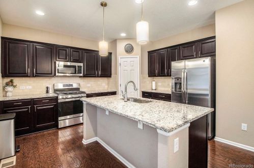 7351 Old Hammer Way, Aurora CO  80016-6115 exterior